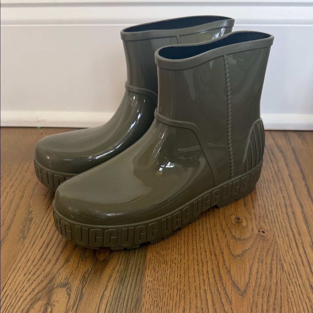 Ugg drizlita rain boot
